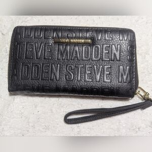 Steve Madden Logo Embossed Zip Around Wallet Wristlet Black Gold Clutch